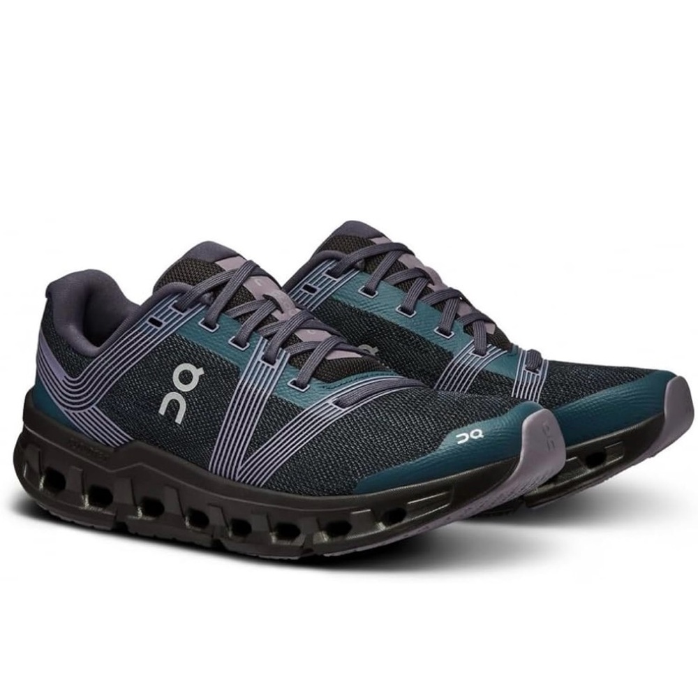 On cloudgo Storm Magnet Running shoes womens